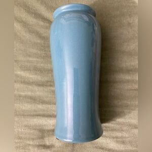 Vase Elegant Light Blue with sheen Ceramic UBV